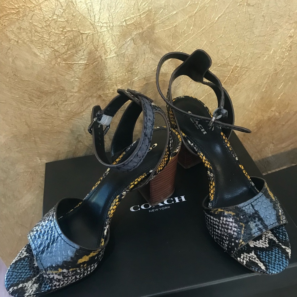 Coach brand sandals size 7